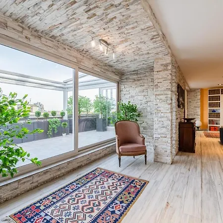 Skyline Penthouse - Terrazzo Panoramico & Metro 5min Milan