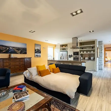 Skyline Penthouse - Terrazzo Panoramico & Metro 5min * Milan