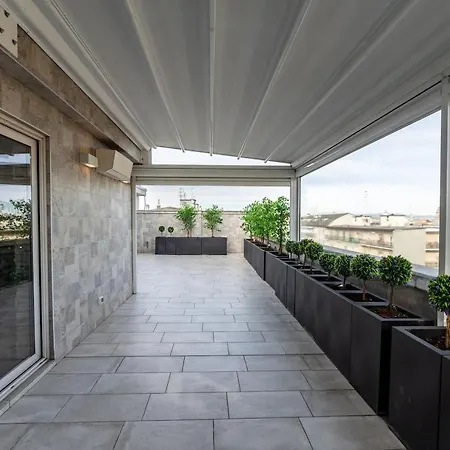 Apartment Skyline Penthouse - Terrazzo Panoramico & Metro 5min *