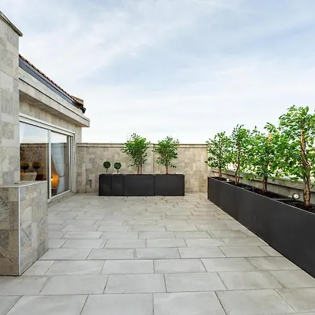 Skyline Penthouse - Terrazzo Panoramico & Metro 5min * Milan