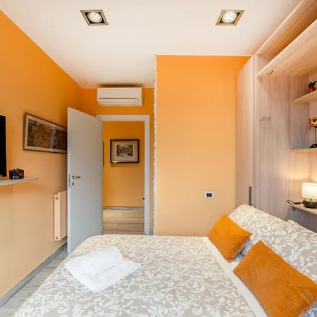 Skyline Penthouse - Terrazzo Panoramico & Metro 5min Milan