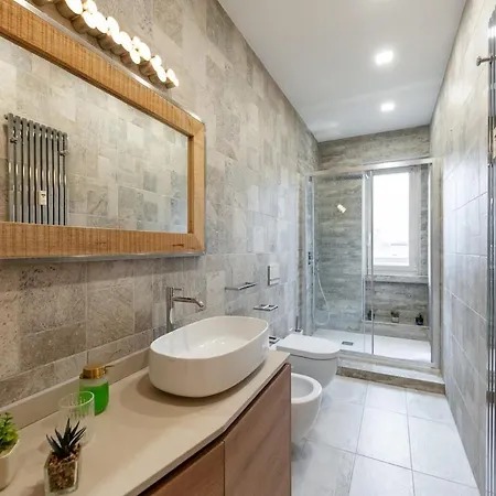 Skyline Penthouse - Terrazzo Panoramico & Metro 5min